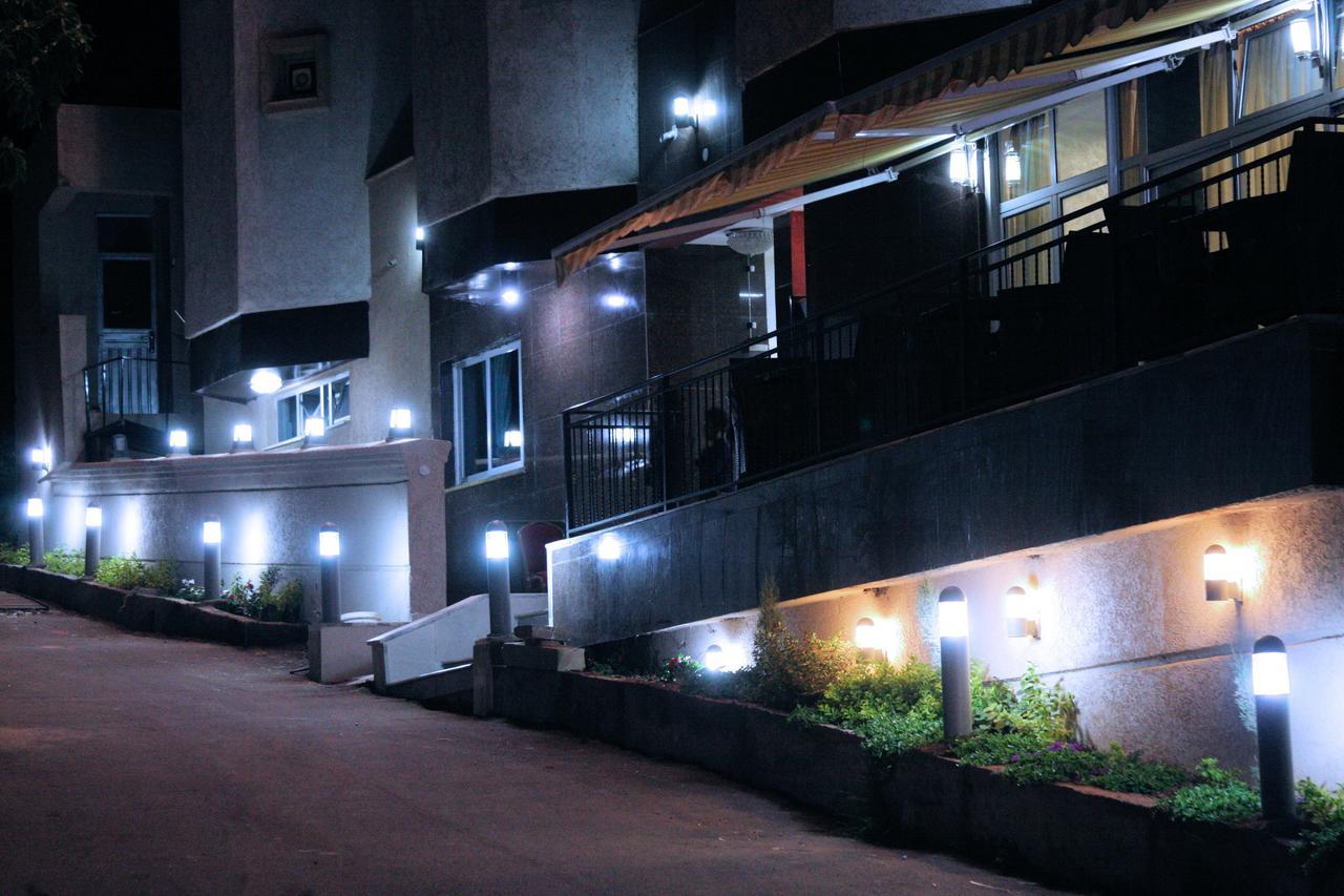 Manrashiwa Hotel Addis Ababa Dış mekan fotoğraf