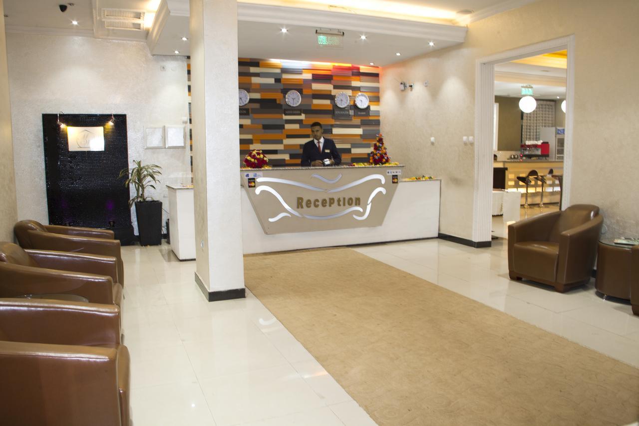 Manrashiwa Hotel Addis Ababa Dış mekan fotoğraf